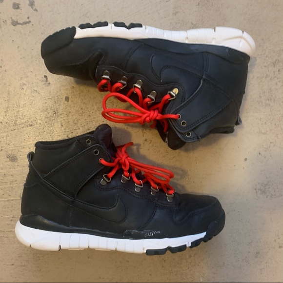 nike sb dunk boot black